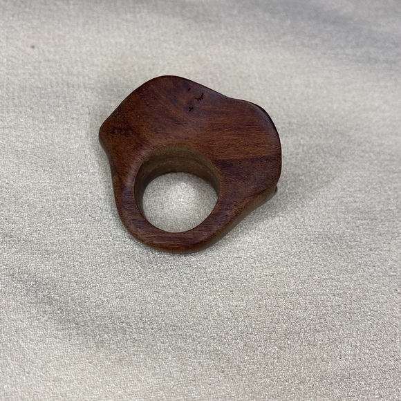 Unique Wood Ring 5.5 - Picture 4 of 6